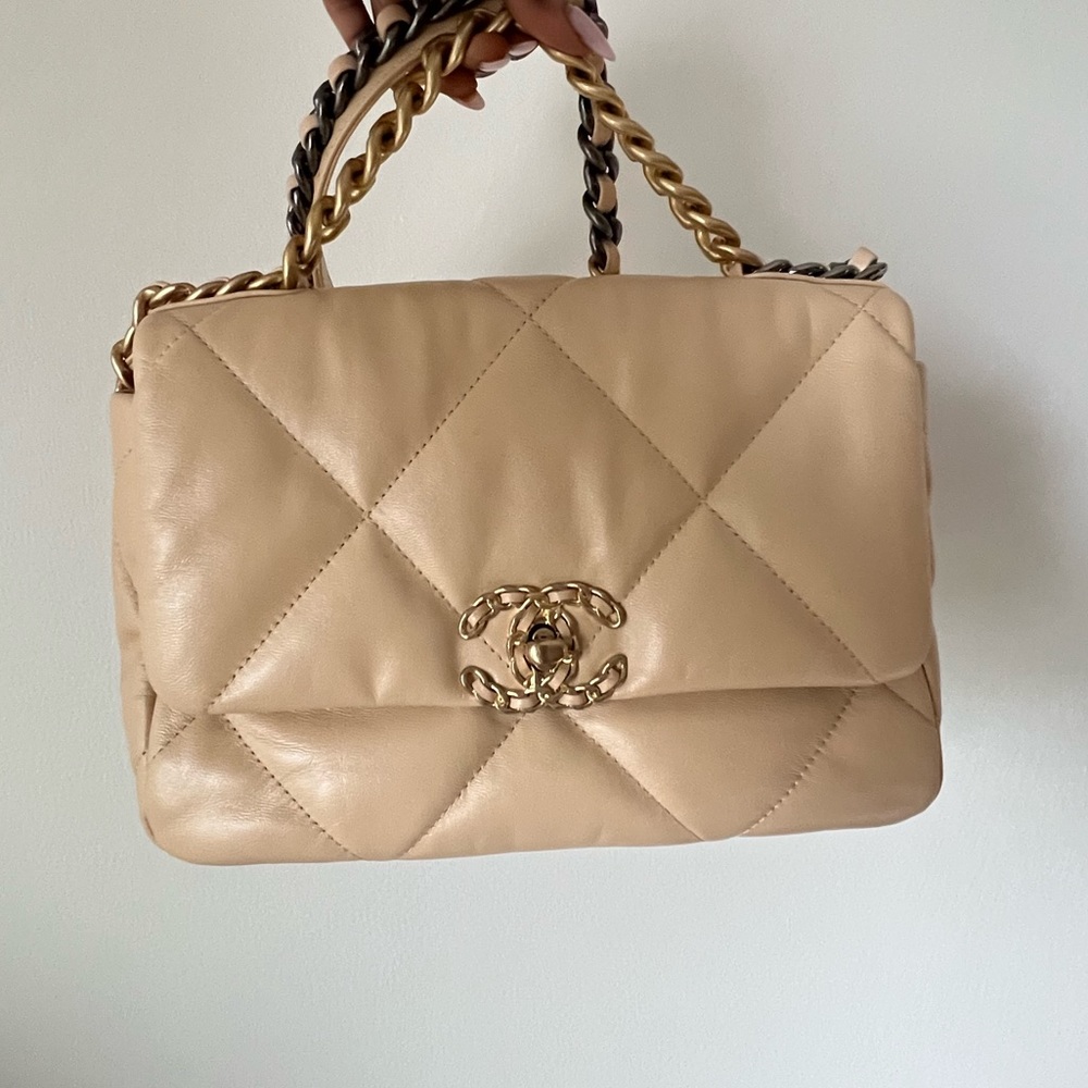 Chanel19 small size